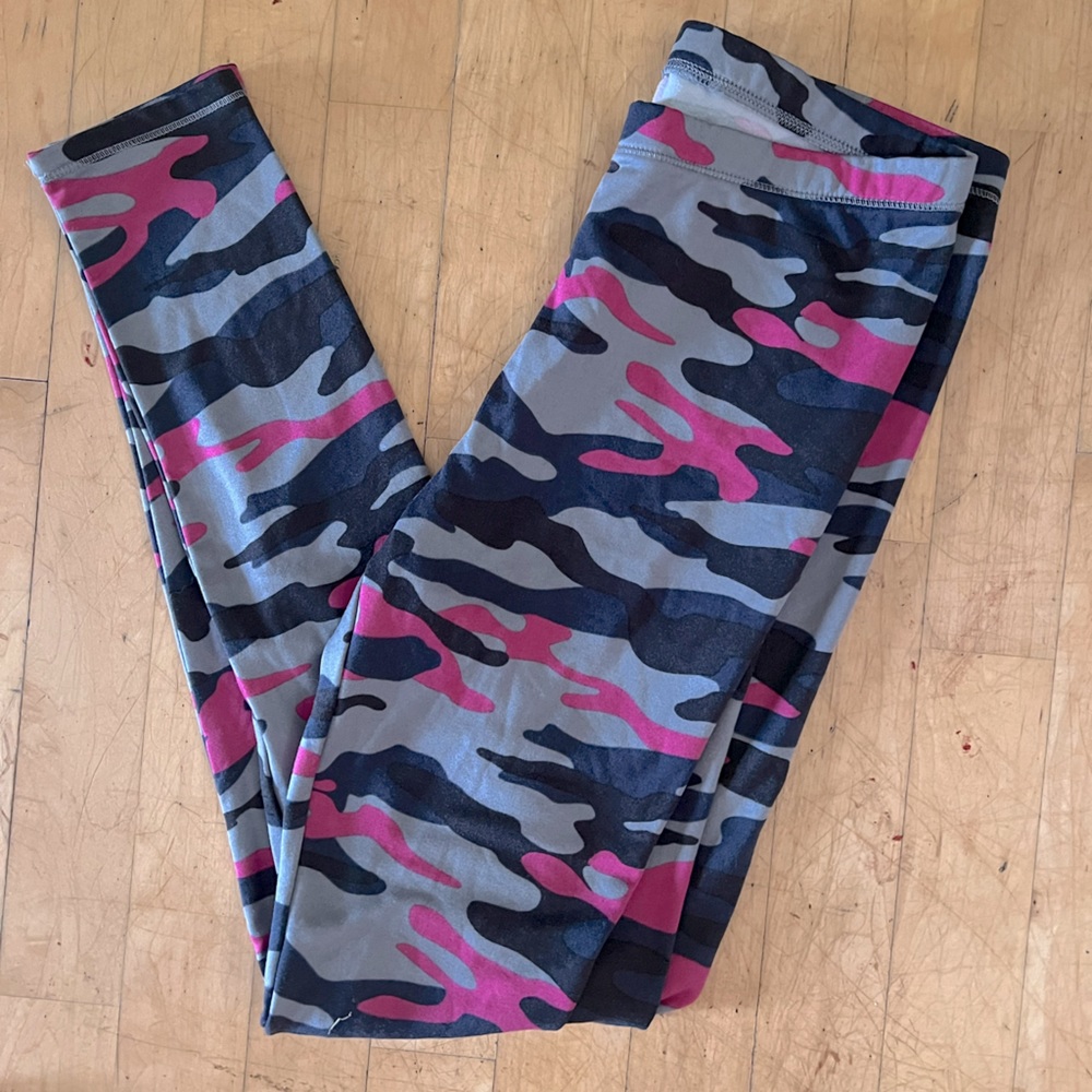 Pink and grey camo leggings